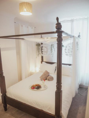 Brand New Luxury BnB 700 mtrs from the beach